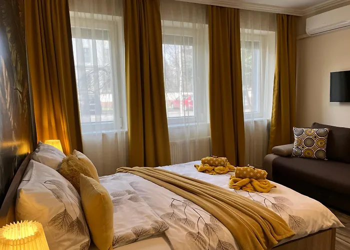 Silver Apartman