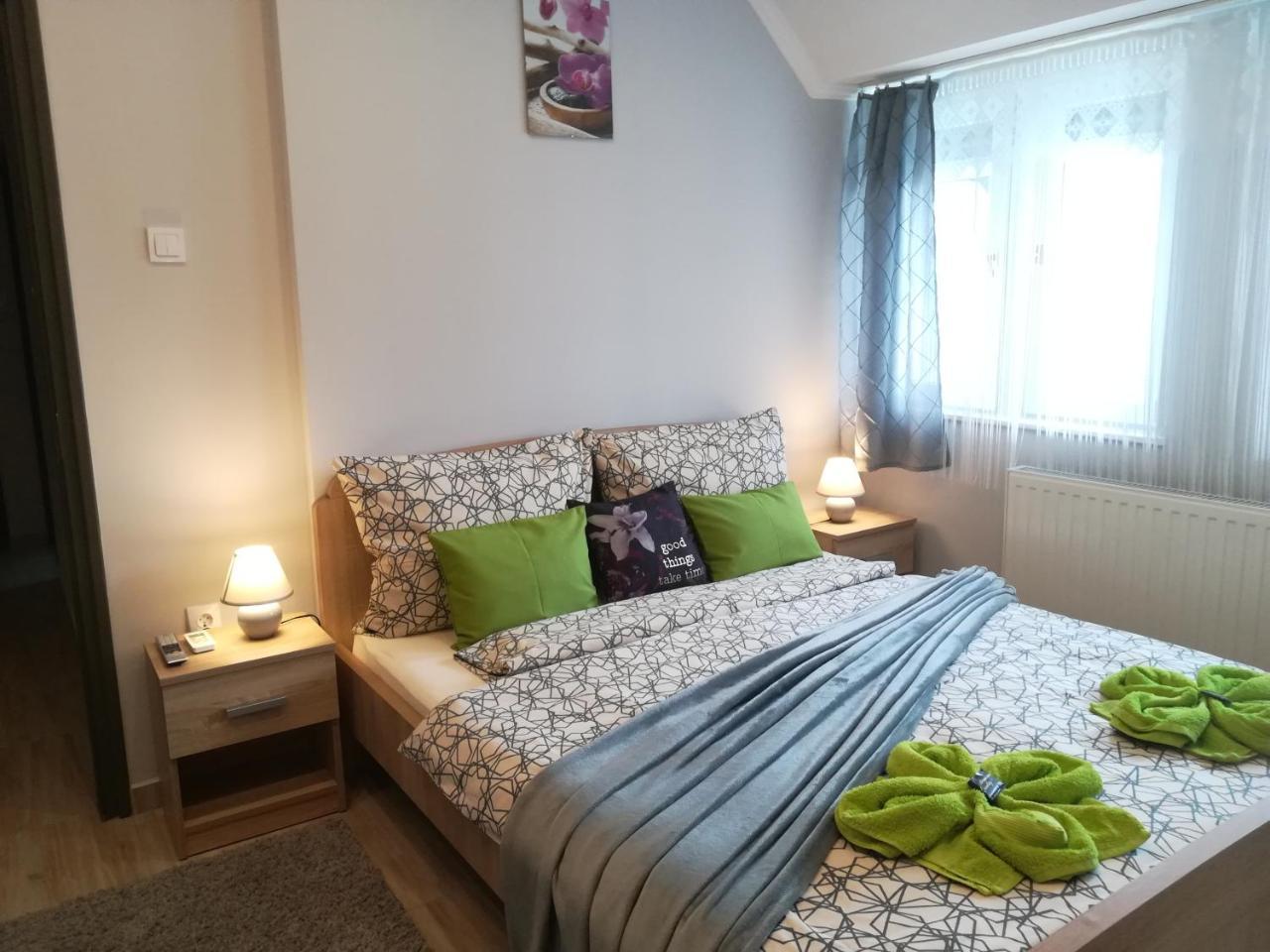Silver Apartment *